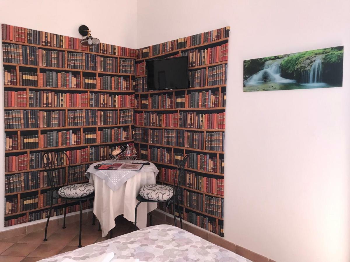 Agli Acquedotti Romani Luaran gambar